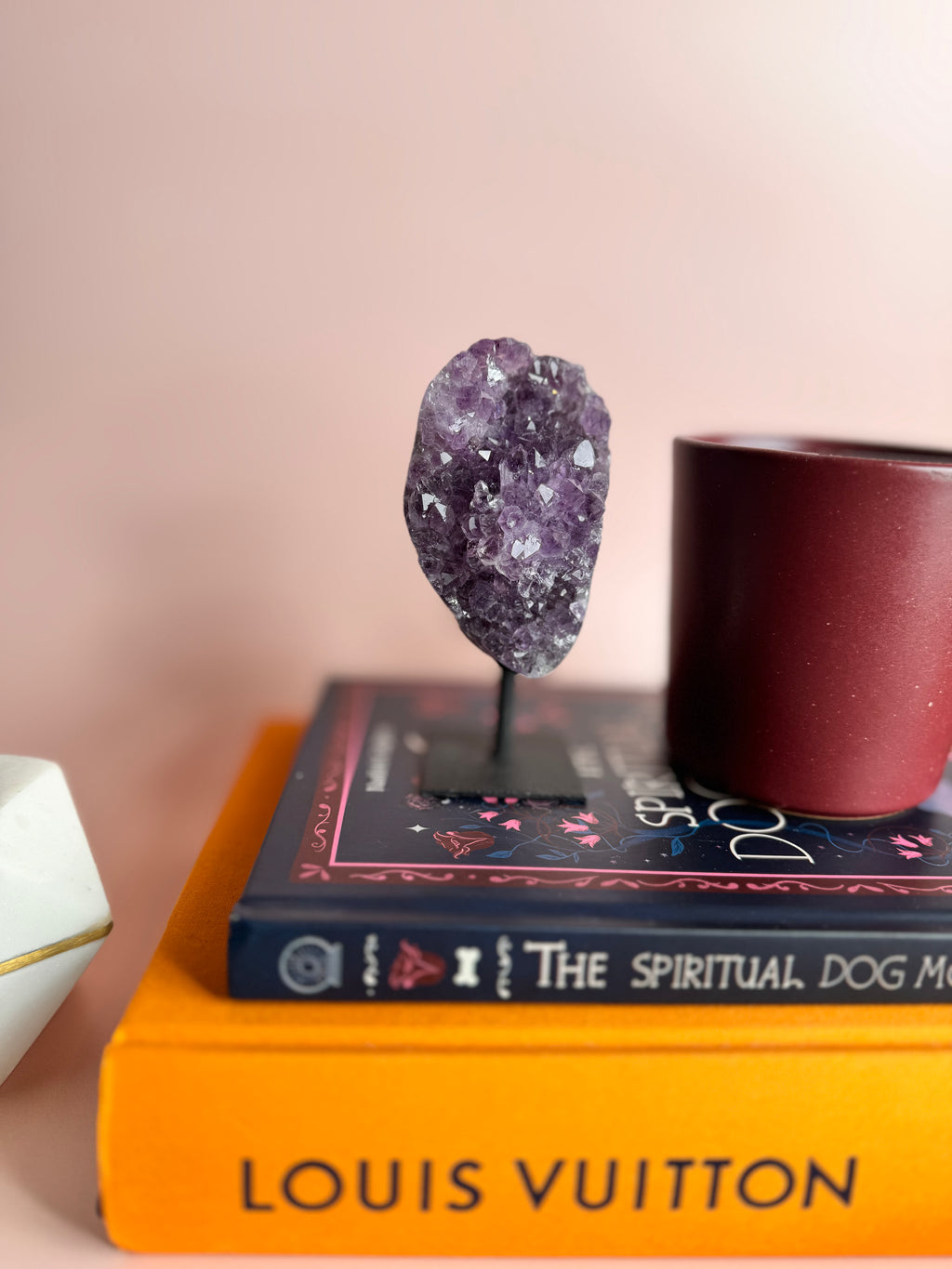Amethist op standaard