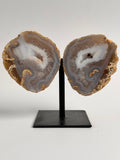 Agaat geode in vlindervorm op standaard (2)