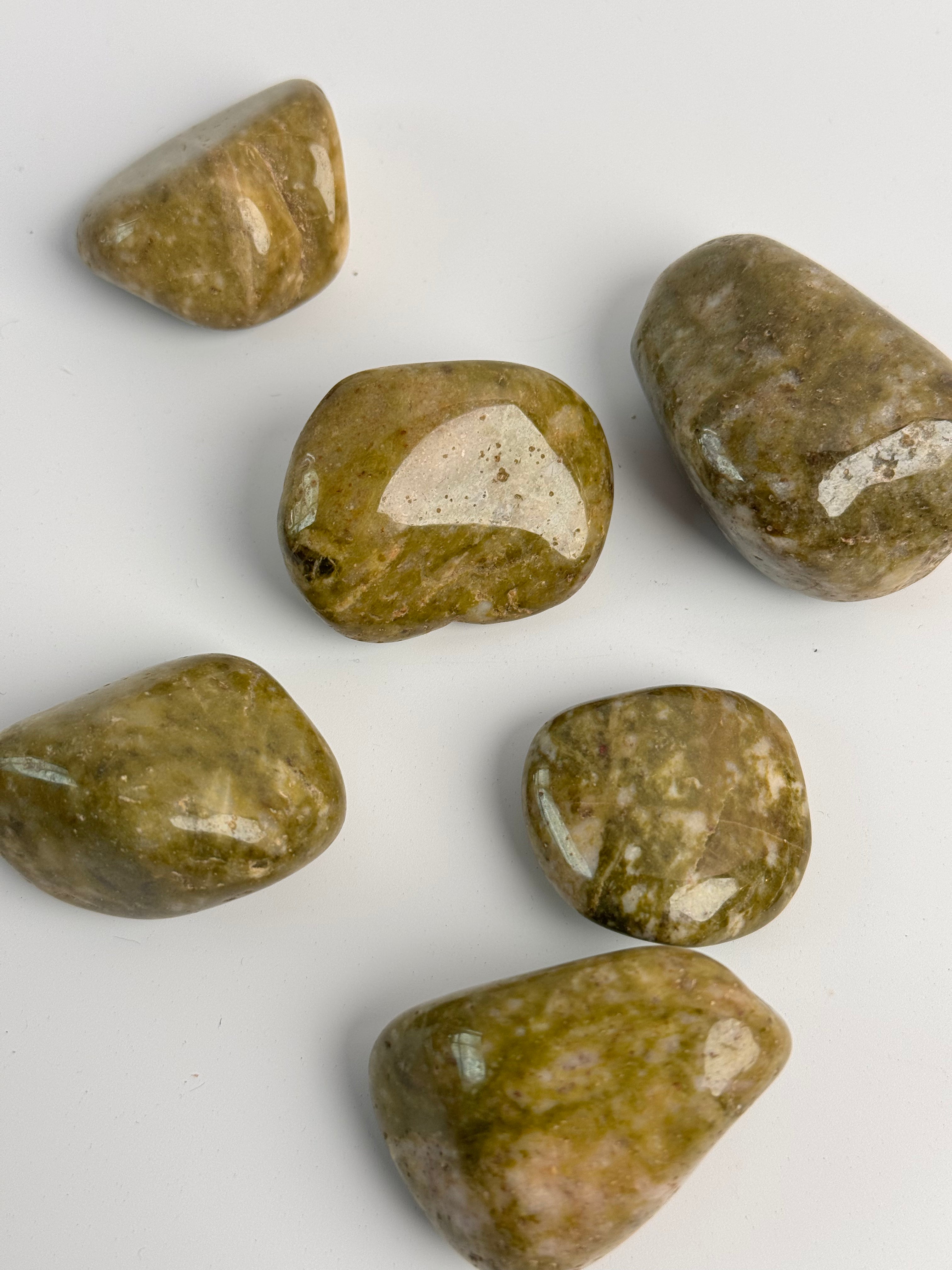 Epidote Snowflake getrommeld